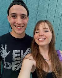 Anna Steiger's Instagram, Twitter & Facebook