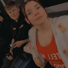 Looking for a local dj for 40th party.. just your average disco no techno  djs please 😅 tag away please my exmothians😁