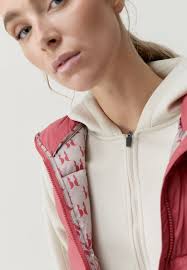 Born Living Yoga JOLIE