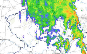 Intenzita srážek je odlišena jednotlivými barvami. Sledovali Jsme On Line Na Morave Se Vyskytovaly Silne Bourky Hladiny Rek Stoupaly Az Na Nejvyssi Stupen Povodnove Aktivity Meteopress Predpoved Pocasi Aktualni Pocasi