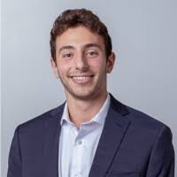 Lauren Halpert's Instagram, Twitter & Facebook