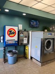 Dr Leon Treger, 398 Steeles Ave W, Vaughan, ON L4J, CA