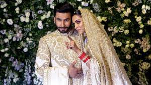 Deepika padukone age biography, lifestyle, income, husband and networth. Deepika Has Banned Husband Ranveer From Doing These 3 Things After Wedding Movies News