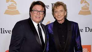 Barry manilow was born on june 17, 1943 in new york city, new york, usa as barry alan pincus. Barry Manilow Outet Sich Mit 73 Jahren Stern De