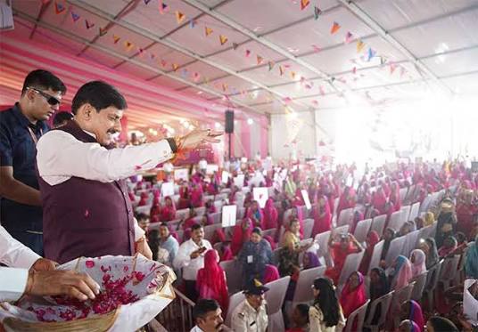 सीएम डॉ. मोहन ने लाड़ली बहनों को दी सौगात, खातों में ट्रांसफर किए 1835 करोड़ prativad.com