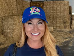 Giving some love today to the one and only Tom Cugle! Not only is he one of  my besties, but he's an amazing horseman! I recently did a feature about  him on