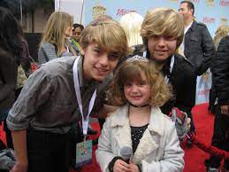 Dylan sprouse was born august 4, 1992, in arezzo, tuscany, italy, to american parents, melanie (wright) and matthew their american parents moved back to their native california four months after dylan and cole were born, and they were raised in long beach. Dylan And Cole Sprouse Wikipedia