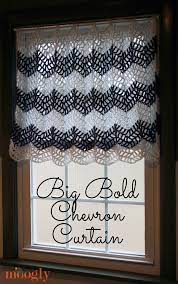 It is a great crochet pattern for curtains in any room, especially the kitchen! Free Crochet Pattern Big Bold Chevron Curtain