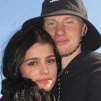 North Vancouver, BC Roommates & rooms