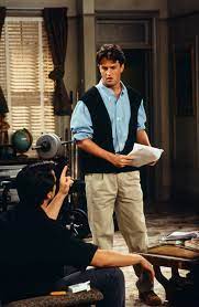 ❤all © to warner bros❤ unseen clip, bloopers, bts & many more dm for promos or ads follow if u love #friends ❤ buy friends merchandise. Chandler Bing A Style Icon For Our Times Financial Times