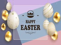 Composición violeta de pascua con muchos huevos dorados y blancos con un  patrón en colgantes, una postal.