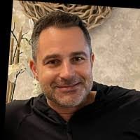 Scott Bronson's Instagram, Twitter & Facebook