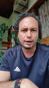 Pasajeño vuelve a ganar* *la maratón bananera* El campeón defendió su  título. Vladimir Valarezo, de Pasaje, ganó por segunda edición consecutiva  la maratón provincial bananera, carrera organizada por la Prefectura de El