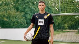 Custom soccer gears,cheap borussia dortmund 2020/21 home match version shirt soccer jersey wholesale on dosoccerjersey.co cheap soccer jerseys shop Puma Launch Borussia Dortmund S Street Inspired Away Kit For 2020 21