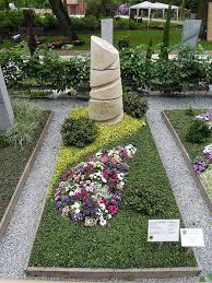 Blumenhaus Luneburg Luneburg C Jan Irmer Bepflanzung Grabbepflanzung Grabgestaltung