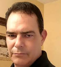 Steven Joiner posting. About 4 years ago I went to visit Carl and he told  me he'd like to build The Quintessential fan page! This is a picture from  that day. I