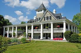 It took the filmmakers two months to build forrest gump's house on the bluff plantation. Antebellum Homes On Southern Plantations Architectural Digest