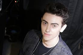 Si esibisce in un medley che si apre con la. Michele Bravi La Geografia Del Buio Tour 2021 Date E Biglietti Dei Concerti