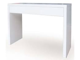 Console Epure Laque Blanc Pas Cher C Est Sur Conforama Fr Large Choix Prix Discount Et Des Offres Exclusives En 2020 Console Blanc Console Table Console Blanche