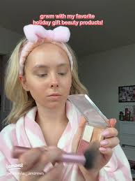 Top Holiday Beauty Gifts for Your GRWM