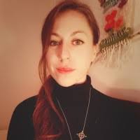 100+ perfiles de «Barker»