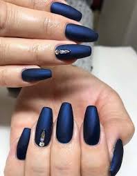 Dark blue nail art design with white nail polish. 46 Elegant Navy Blue Nails Art Designs And Ideas Mattblaue Nagel Dunkelblaue Nagel Blaue Nageldesigns