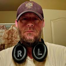 Welcome our newest deputy, Emonfre' White! Sheriff Abernathy is seen  swearing in Deputy White and welcoming her to the Sheriff's Office.