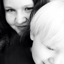 Cheryl Oakley's Instagram, Twitter & Facebook