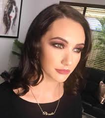 Makeup Artist Bertram