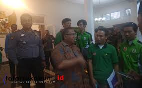 Gaji scg sukabumi / gaji scg sukabumi : Buntut Phk Oleh Perusahaan Mitra Pt Scg Karyawan Temui Bupati Sukabumi Newstizen Sukabumi