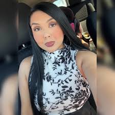 What job opportunities are available in San Angelo for a college student  and their mom?