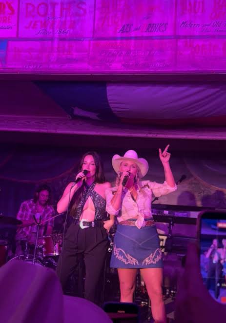 Kacey Musgraves & Miranda Lambert Duet at Gruene Hall
