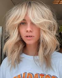 See more ideas about mid length hair, anh co tran, hair. 10 Flattering Mid Length Hairstyles That Look Amazing On Everyone