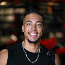 Regina Pullen's Instagram, Twitter & Facebook