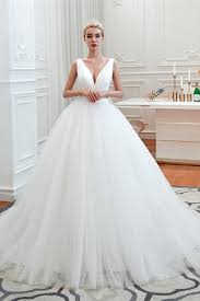 Sentirsi principesse nel giorno più unico e speciale della propria vita. Abiti Da Sposa Da Principessa On Line Buyabiti It