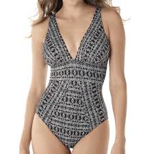 Vous êtes dans la catégorie qu'il faut ! Maillot De Bain Une Piece Gainant Sans Armatures Noir 3 Suisses