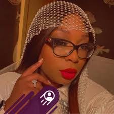 Ellena Williams's Instagram, Twitter & Facebook