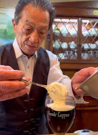 lia moore (@LiaRoseMoore)