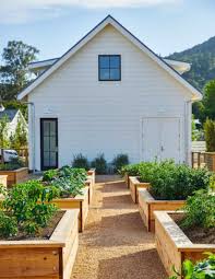 This Organized Farmhouse Garden That Just Reset My Brain Raised Garden Bed Plans Vegetable Garden Design Garden Beds