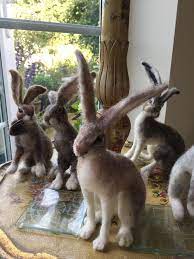 Hares Inspiration From Sarafina Facebook Group Feltedcat Needle Felted Animals Felt Art Felt Animals