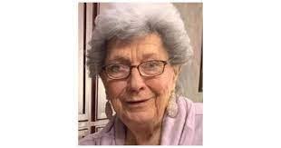 Lorrie Dunford's Instagram, Twitter & Facebook