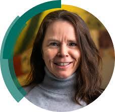 Lily Newton's Instagram, Twitter & Facebook