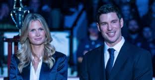 Information gathered about kathy leutner shows that she is a model who has worked for brands like abercrombie & fitch and has featured on a number of magazines. Penguins Wags Posts Facebook