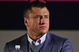 Первое видео из здания школы в казани, в которой произошла стрельба. Cmcchi8okbl2sm