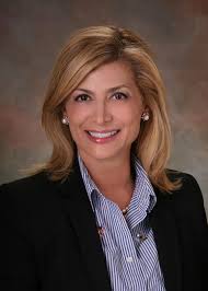 Estelle Deleon's Instagram, Twitter & Facebook