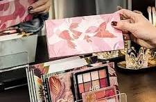 Amazon.com: WECHENG 2 Pack Acrylic Eyeshadow Makeup Palette ...