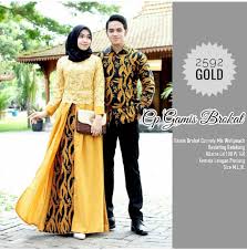 Tapi setelah menikah ikut dari tadi kamu pengin lihat punya ibu yang ini kan? 40 Trend Terbaru Model Baju Couple Brokat Keluarga Ide Baju Couple