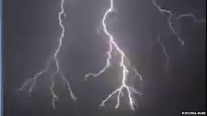 Australia Nsw Floods Force People And Animals To Flee Bbc News