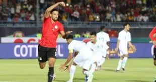 قلص الأهلي النتيجة أمام المقاولون العرببهدف لطاهر محمد طاهر في الدقيقة 60 لتصبح النتيجة 1/2 للذئاب. Ø·Ø§Ù‡Ø± Ù…Ø­Ù…Ø¯ Ø·Ø§Ù‡Ø± ÙÙŠ Ù…ÙŠØ²Ø§Ù† Ø§Ù„Ø£Ø±Ù‚Ø§Ù… ÙˆØ§Ù„Ù…Ø²Ø§ÙŠØ§ ÙˆØ§Ù„Ø¹ÙŠÙˆØ¨ Ù‚Ø¨Ù„ Ø§Ù„Ø§Ù†Ø¶Ù…Ø§Ù… Ù„Ù„Ø£Ù‡Ù„Ù‰ Ø§Ù„ÙŠÙˆÙ… Ø§Ù„Ø³Ø§Ø¨Ø¹