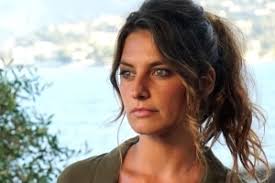 Laetitia milot a accouché le 16 mai dernier. Culture Laetitia Milot Fait Durer Le Suspense Sur Le Choix Du Prenom De Sa Fille Pressfrom France